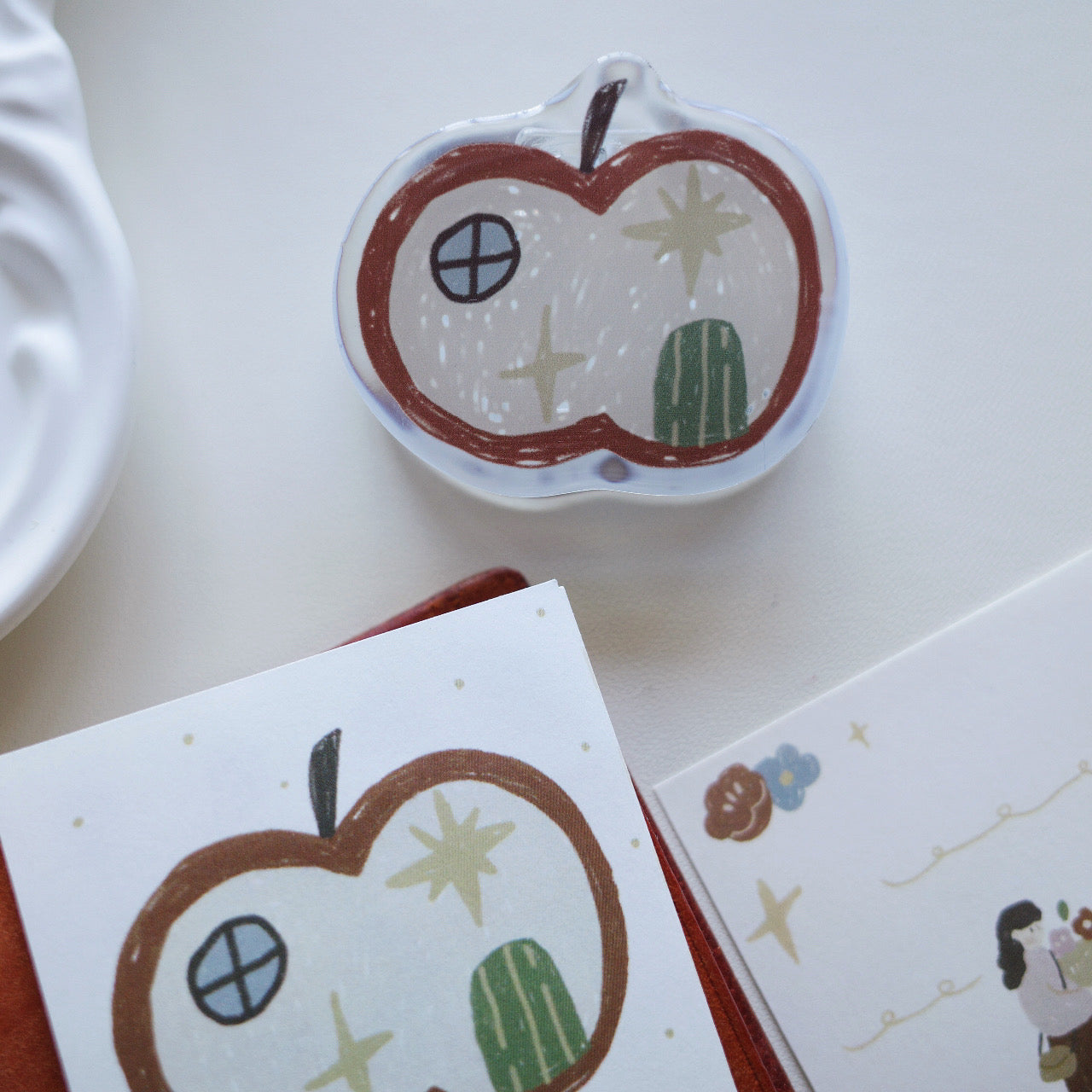 Light Retro Clips – Apple Girl & Bouquet Series