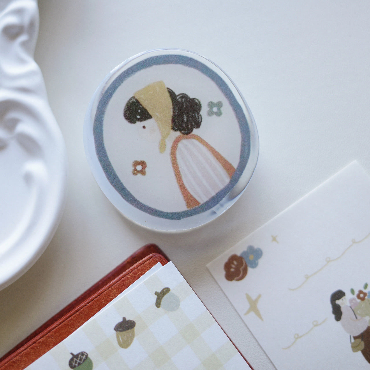Light Retro Clips – Apple Girl & Bouquet Series